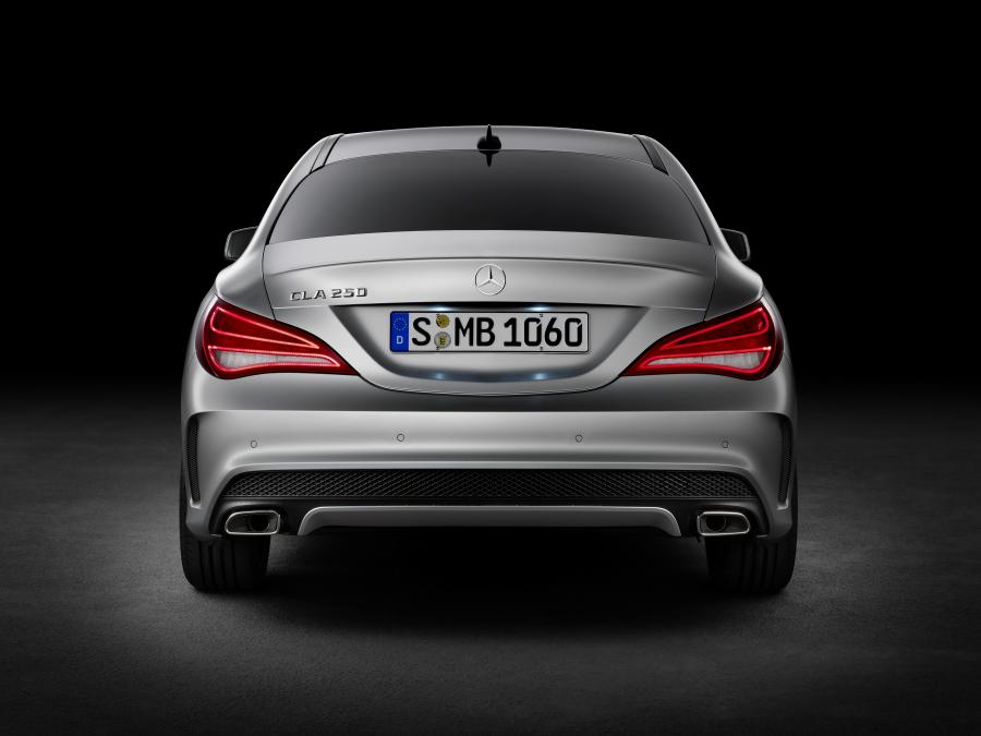  Mercedes-Benz CLA250 2013 года  (фото 27 из 33)